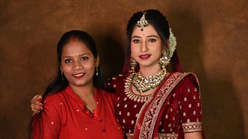 Video testimonial from Mousumi on her bridal makeup